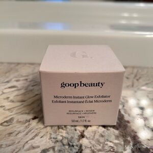Goop Beauty Microderm Instant Glow Exfoliator - Cream